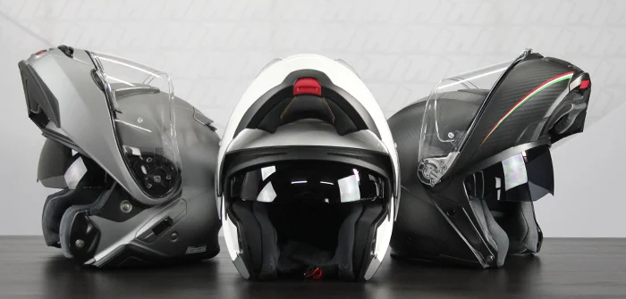 Enfréntate al camino: Un duelo de titanes - Cascos abatibles HJC, Schuberth y Shoei